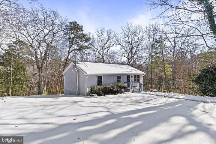 Property Photo:  532 Shortbow Trail  MD 20657 