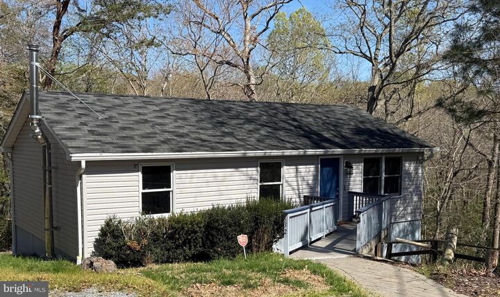 Property Photo:  532 Shortbow Trail  MD 20657 