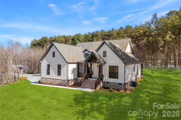 Property Photo:  1209 Sparrow Springs Road  NC 28086 