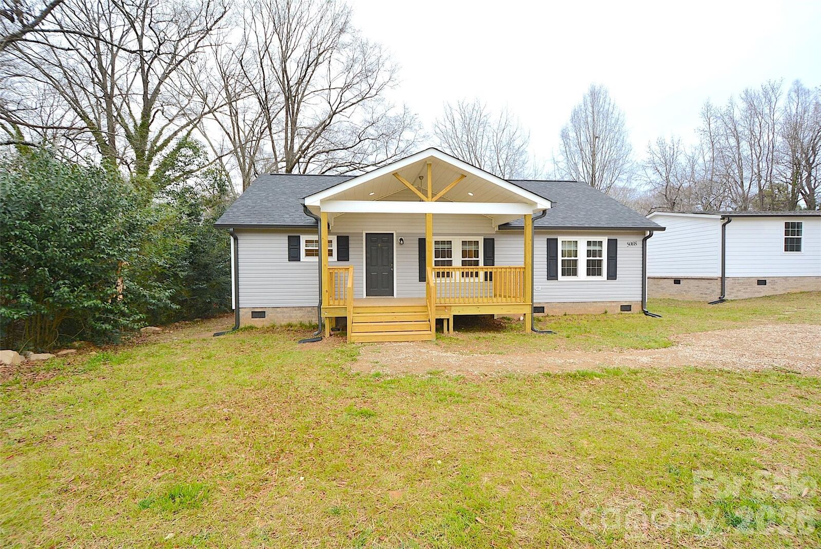 Property Photo:  5008 Forestmont Drive  NC 28105 