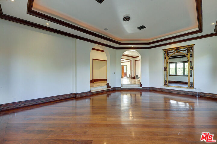 Property Photo:  209 S Anita Ave  CA 90049 