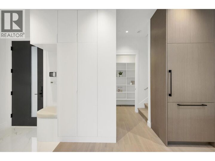 Property Photo:  4023 West 18th Avenue 2  BC V6S 1B9 