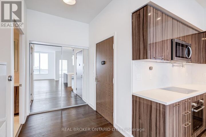 Property Photo:  1 Grandview Avenue 3005  ON L3T 0G7 