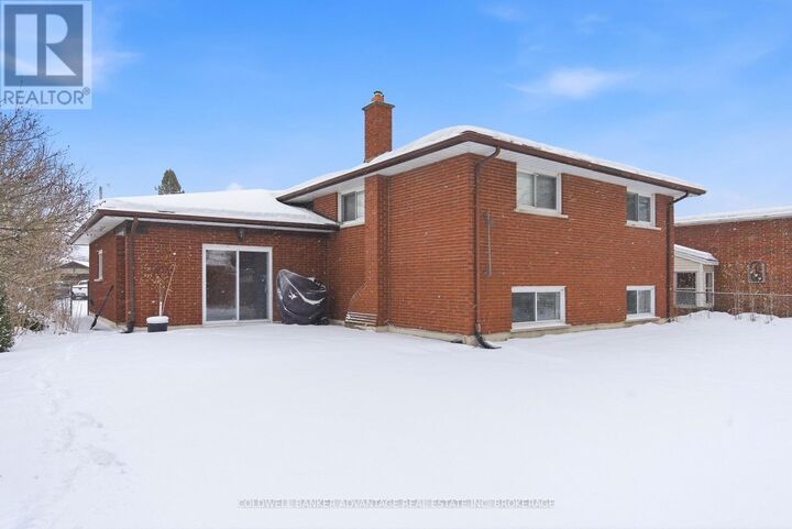 Property Photo:  6808 Corwin Crescent  ON L2G 2M7 