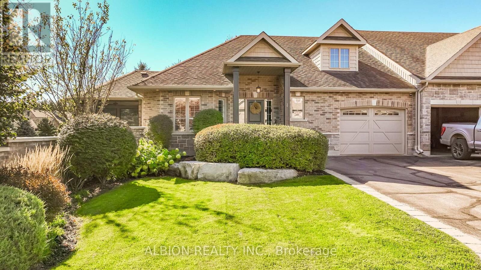 Property Photo:  8 Reddington Drive 1  ON L7E 4C3 