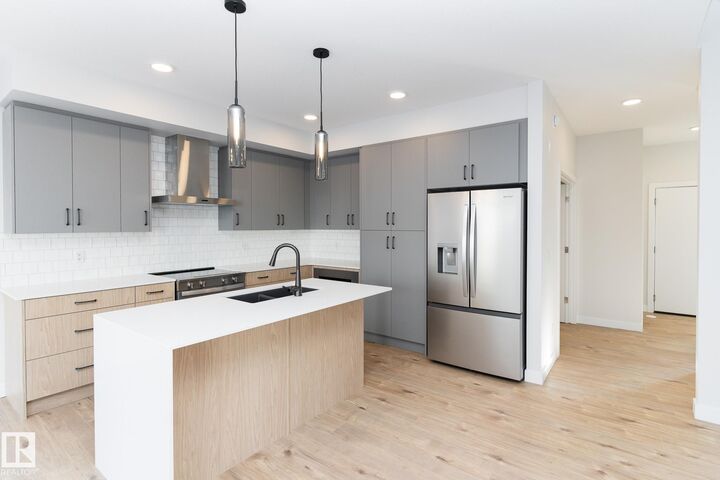 Property Photo:  3038 Dixon Landing SW  AB T6W 5L2 