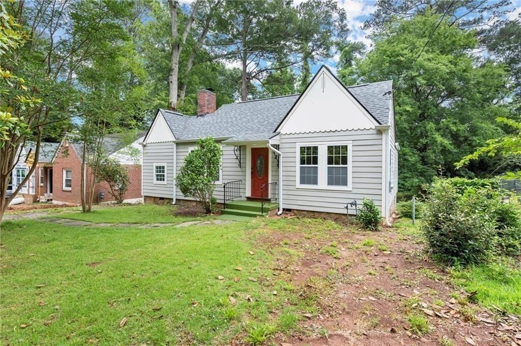 Property Photo:  1098 Cascade Circle SW  GA 30311 