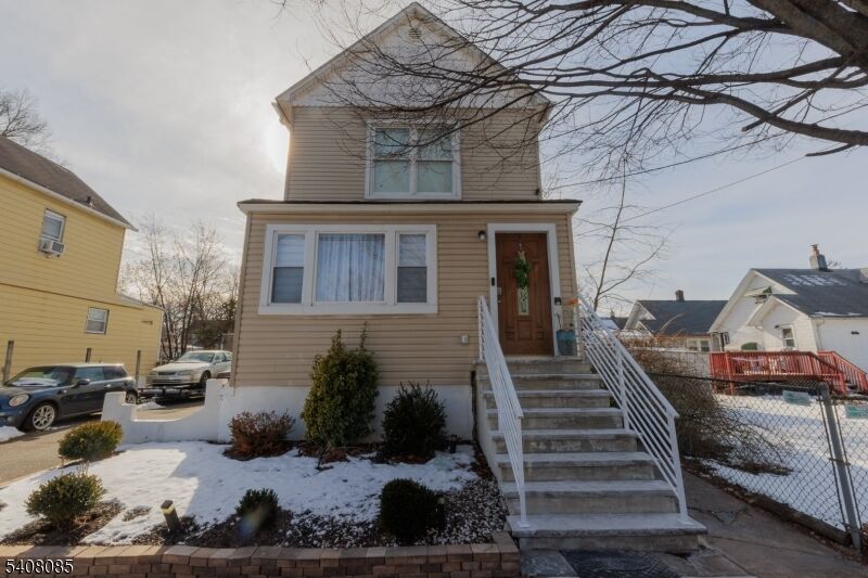 Property Photo:  265 E Stearns St  NJ 07065 