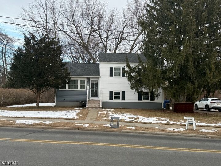 Property Photo:  706 Cedarbrook Ave  NJ 07080 