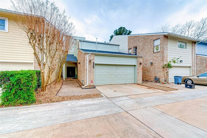 Property Photo: 395 Rancho Bauer D Drive TX 77079