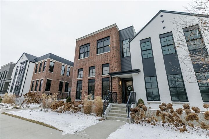 Property Photo:  419 Main Street  IA 50219 