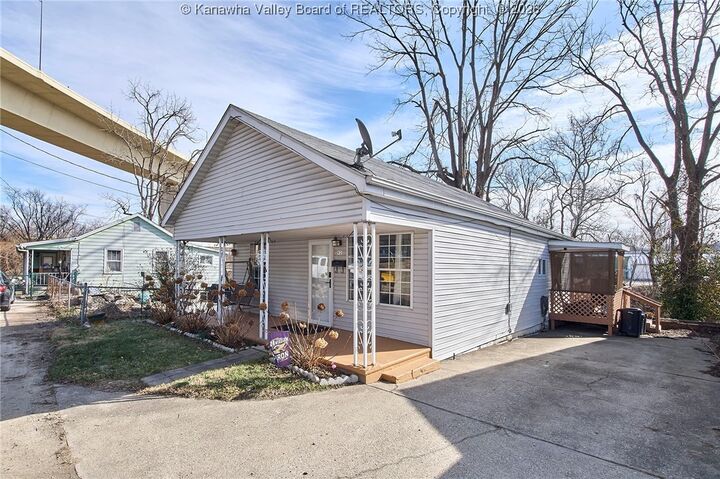 Property Photo:  92 Coon Avenue  WV 25064 