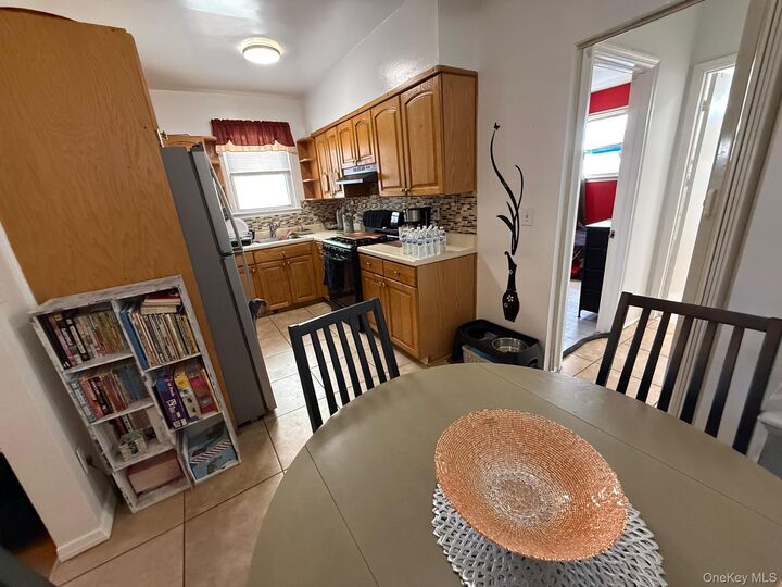 Property Photo:  30 Elissa Lane  NY 10710 