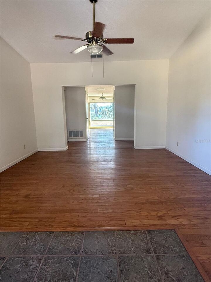 Property Photo:  13908 Paradise Lane  FL 33525 