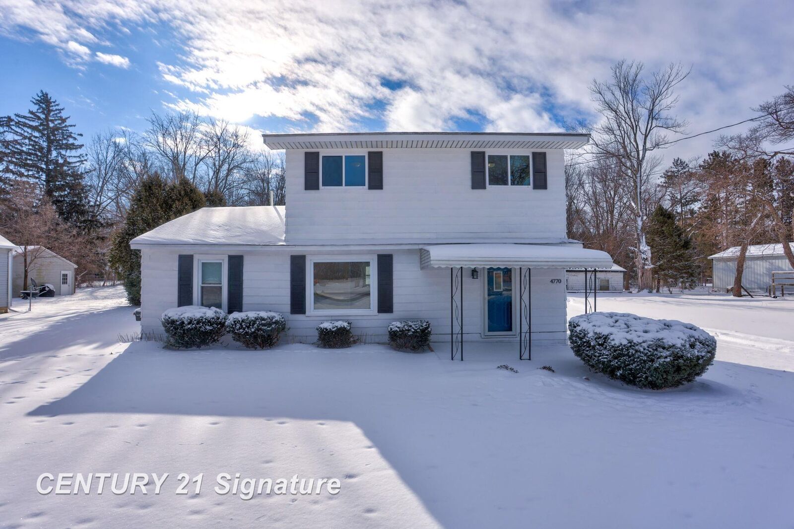 Property Photo: 4770 King Road MI 48601