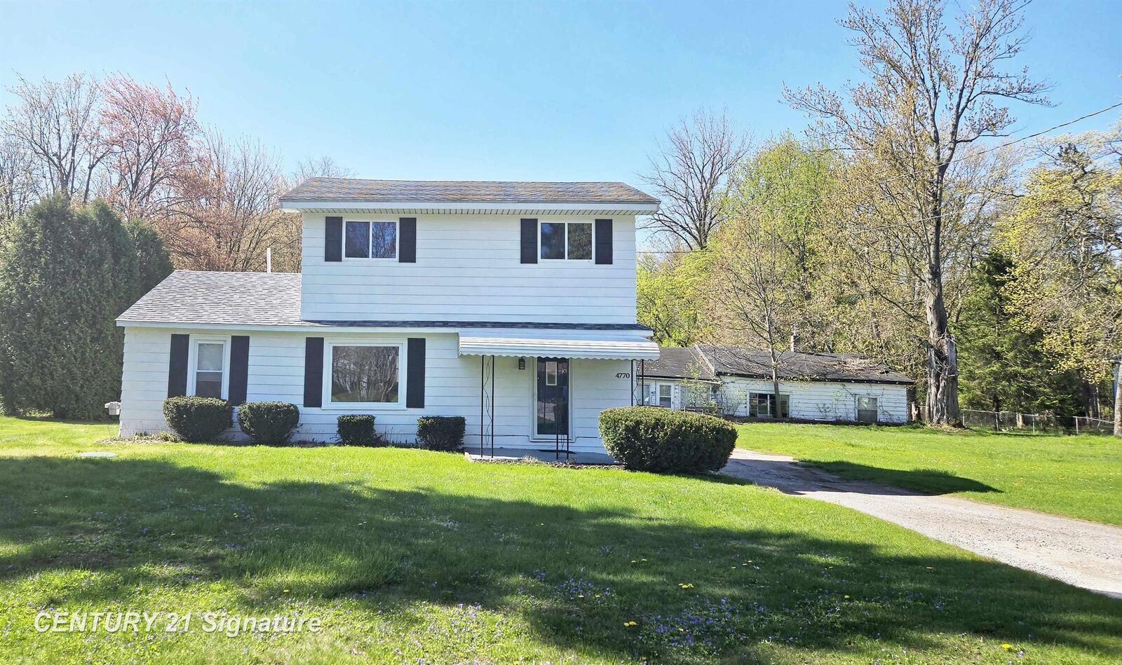 Property Photo:  4770 King Road  MI 48601 