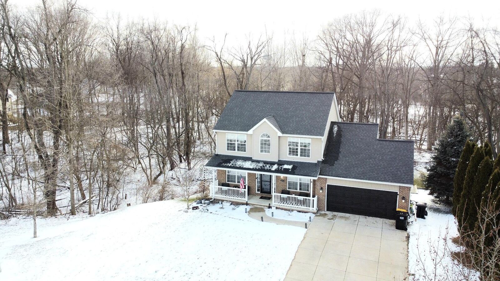Property Photo: 214 Glenwood Circle MI 48158