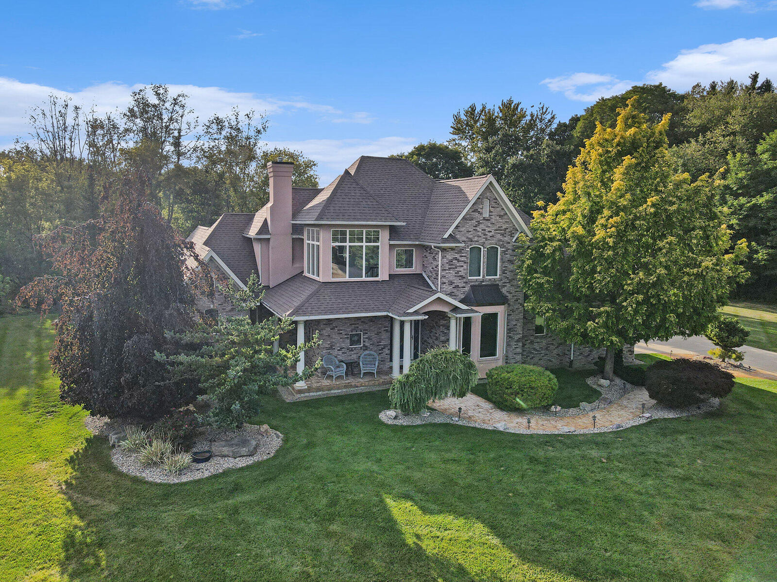 Property Photo:  318 Minges Hills Drive  MI 49015 