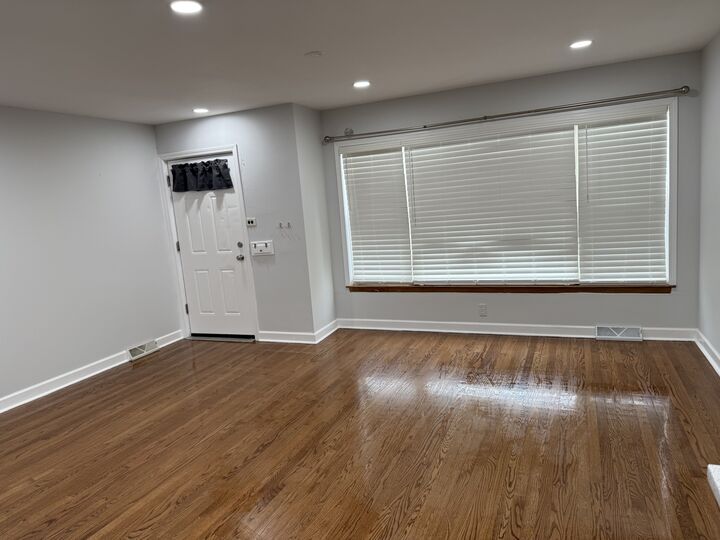 Property Photo:  1305 S 56th Court  IL 60804 