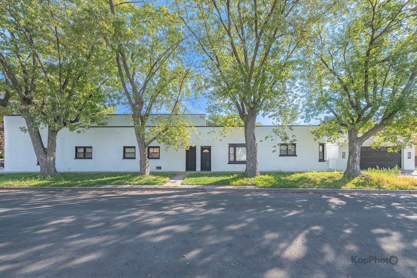 Property Photo:  6259 W Peterson Avenue 1F  IL 60646 