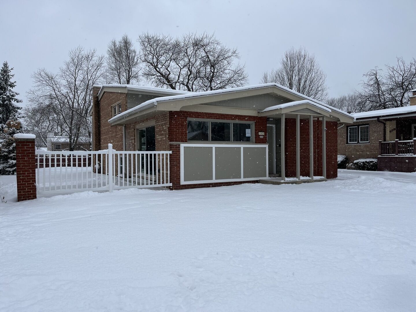 Property Photo: 10420 S Kildare Avenue IL 60453