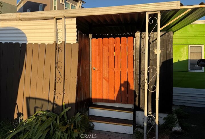 Property Photo:  13713 S Vermont Avenue  CA 90247 
