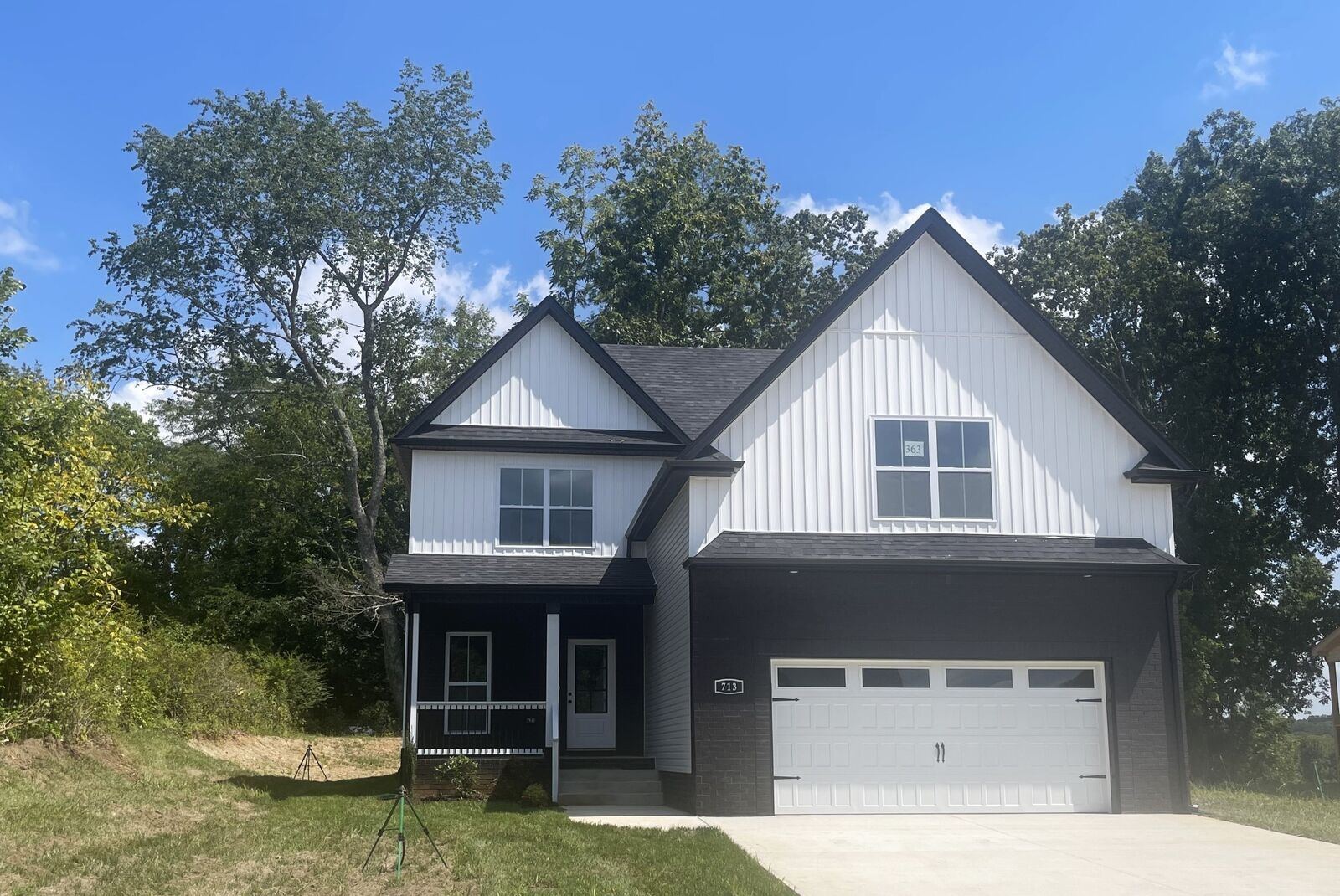 Property Photo:  713 Eva Agnes Avenue  TN 37042 