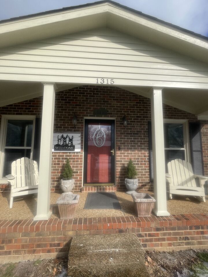 Property Photo: 1315 Jewell Dr TN 38401