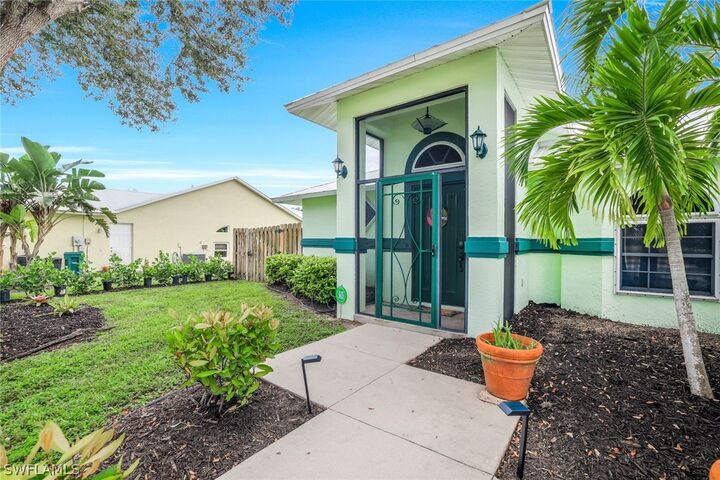 Property Photo: 45 Wickliffe Drive FL 34110