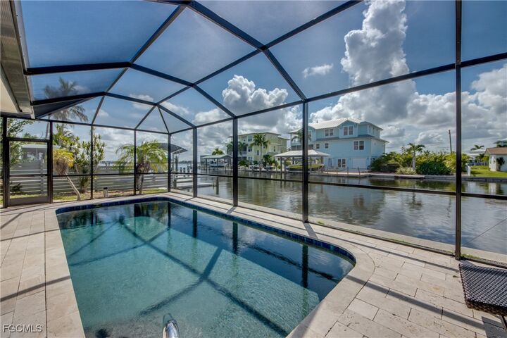 Property Photo:  2701 Bruce Street  FL 33993 