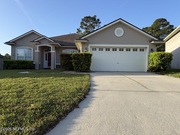 Property Photo:  2607 Creekfront Drive  FL 32043 