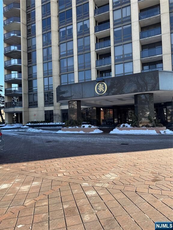 Property Photo:  900 Palisade Avenue 2201  NJ 07024 