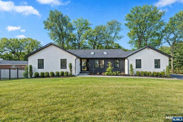 Property Photo:  580 Nordhoff Drive  NJ 07605 