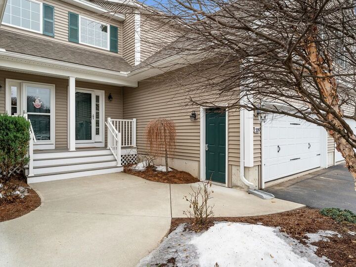 Property Photo:  209 Fox Run  VT 05446 