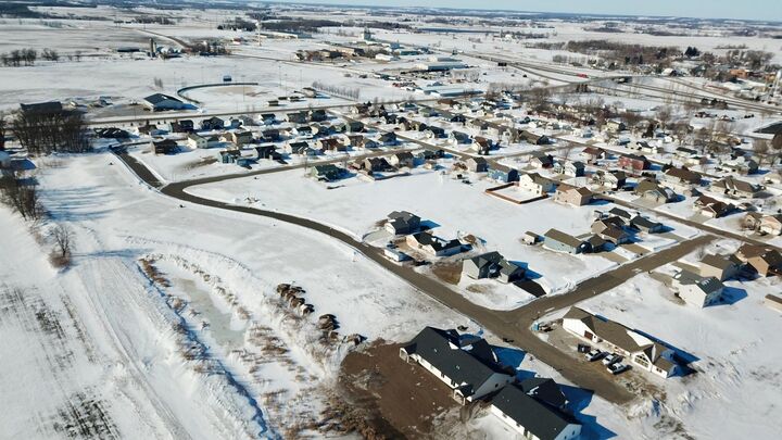 Property Photo:  304 E 11th Street SE  MN 56336 