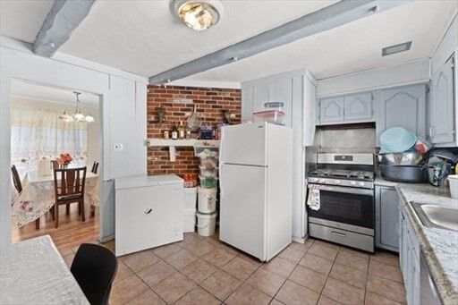 Property Photo:  19 Heath St  MA 02149 