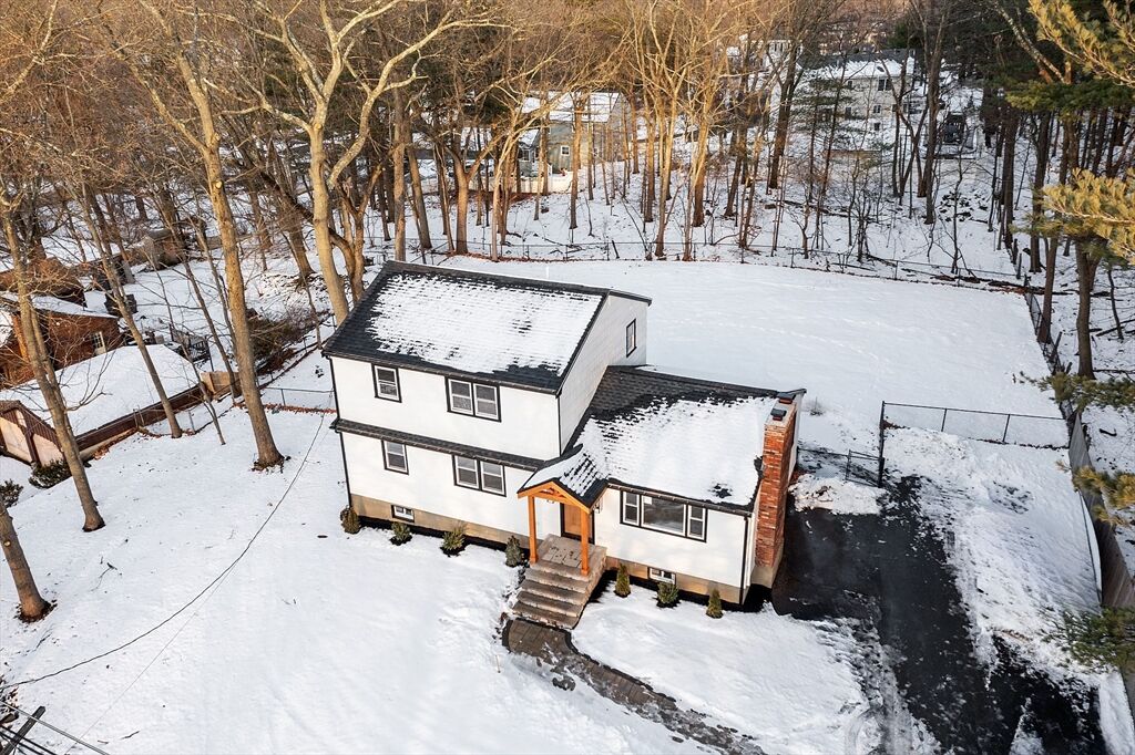 Property Photo: 114 Lake St MA 01960