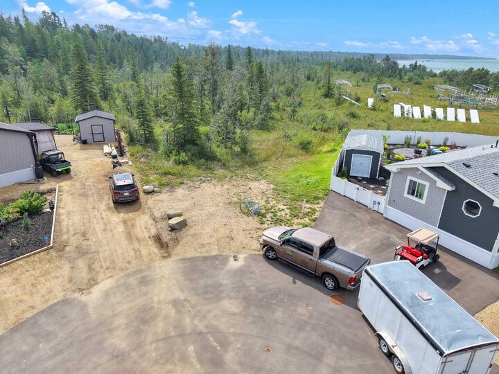 Property Photo: 41310 Range Road 282 144 AB T4L 2N3