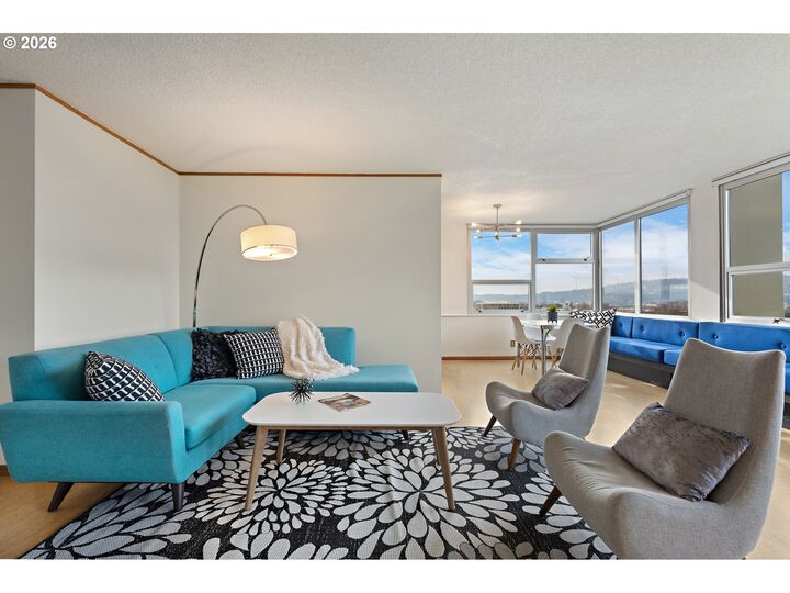 Property Photo:  1220 NE 17th Ave 8F  OR 97232 