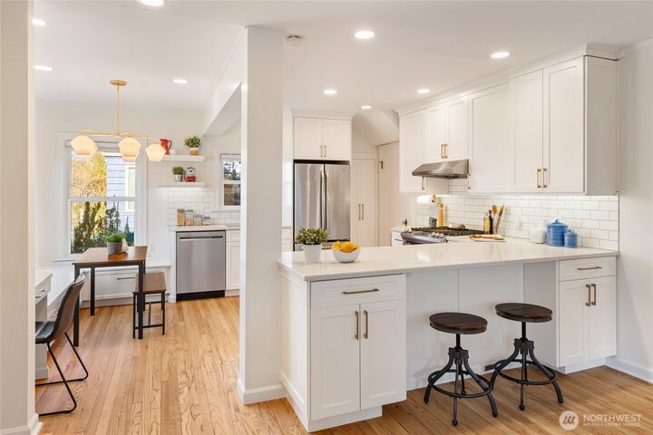 Property Photo:  9716  Dayton Avenue N  WA 98103 