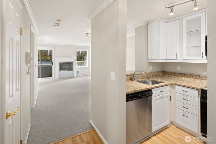 Property Photo: 2244 13th Avenue W 407 WA 98119