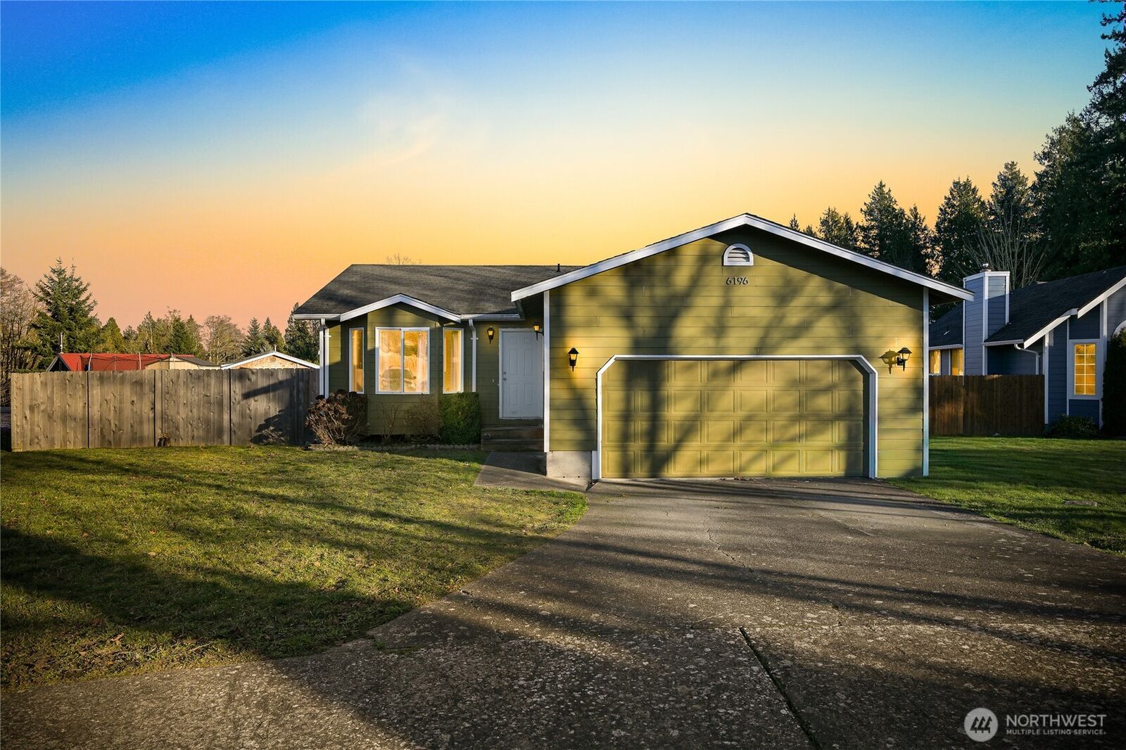 Property Photo:  6196  Quail Court  WA 98248 