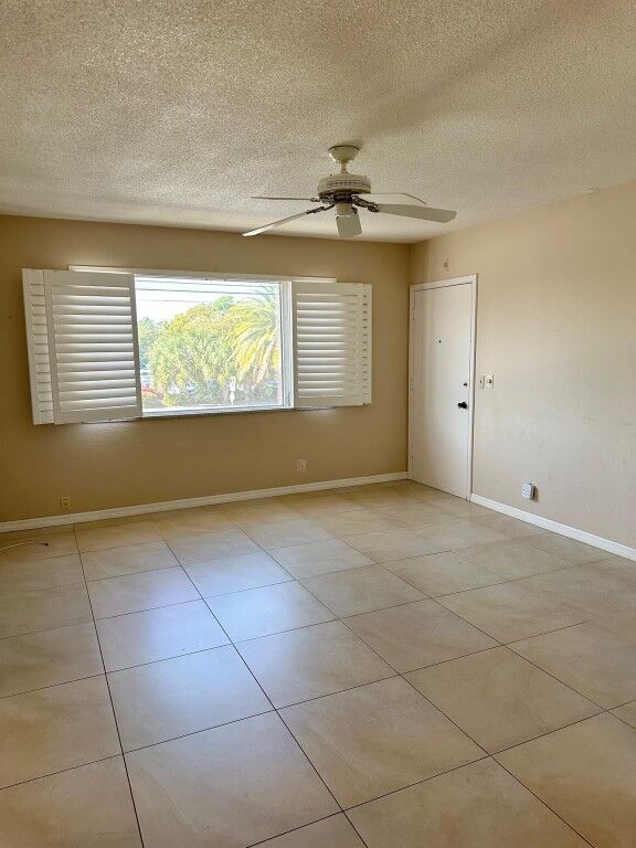 Property Photo: 350 S Cypress Road 522 FL 33060