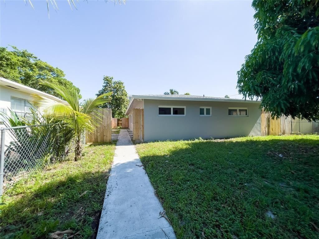 Property Photo:  833 SW 7th Street  FL 33060 