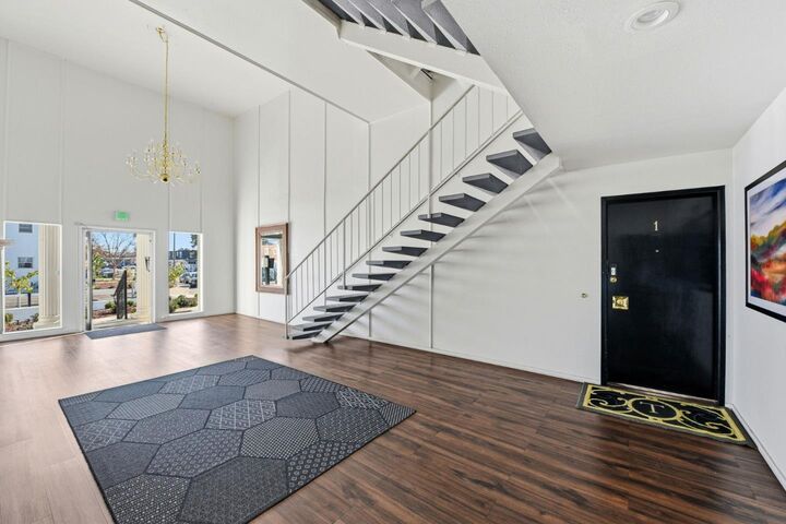 Property Photo: 1940 Mount Vernon Court 1 CA 94040