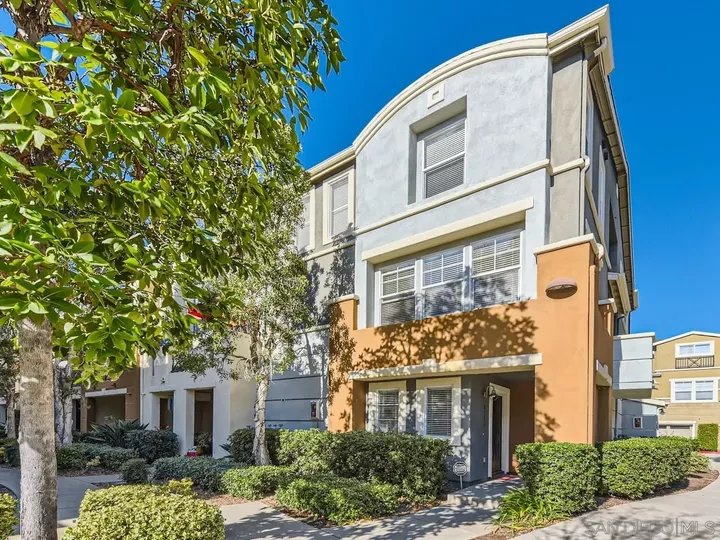 Property Photo:  8761 Plaza Park Ln  CA 92123 