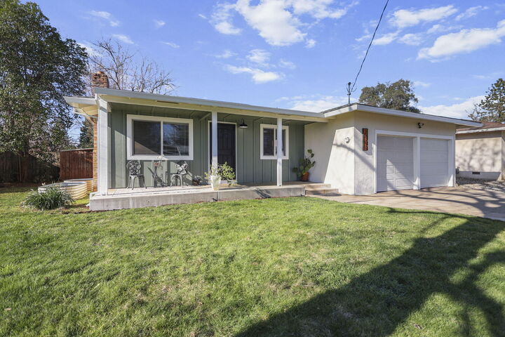 Property Photo:  2906 Regal Avenue  CA 96002 
