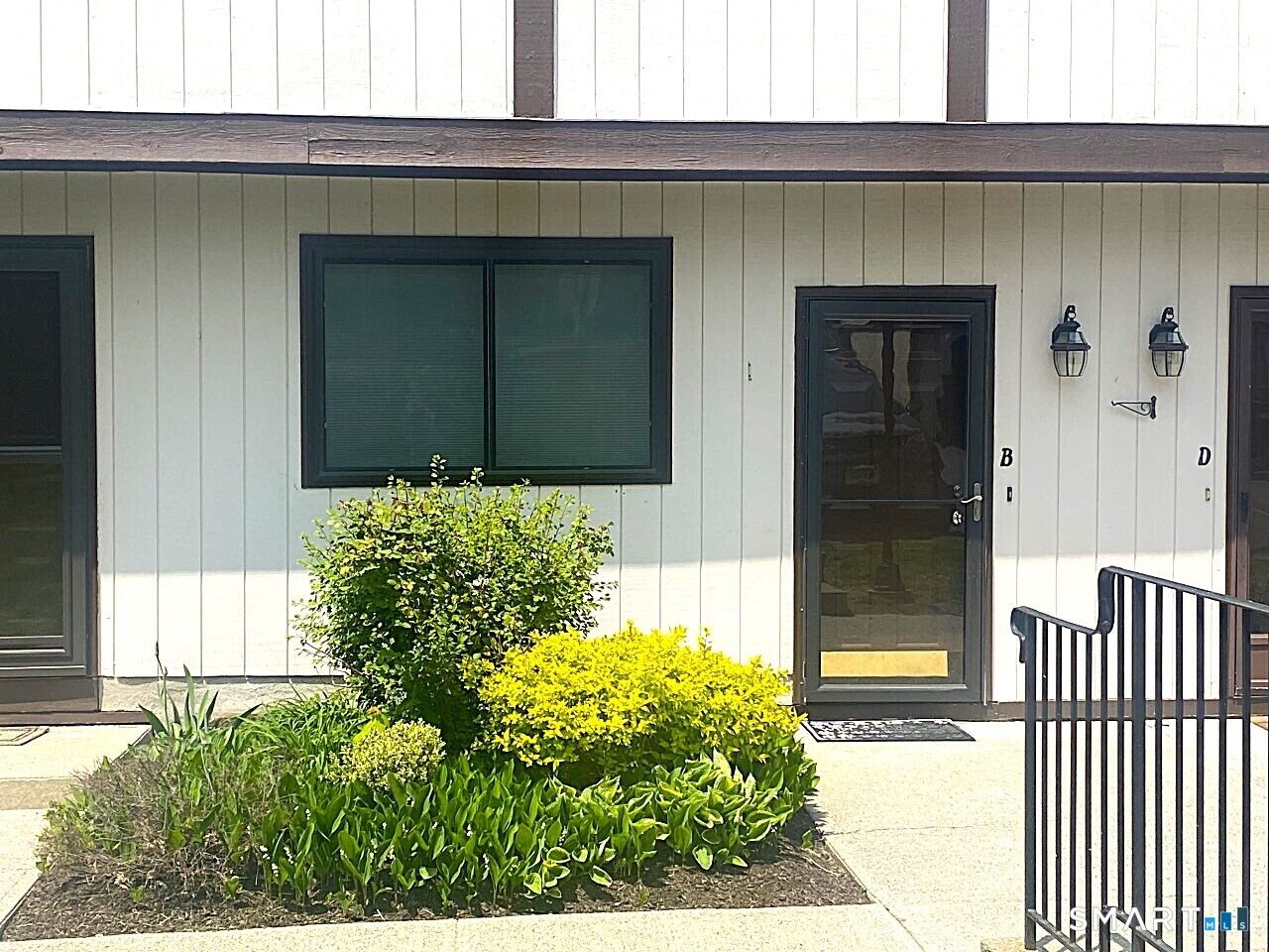 Property Photo: 27 Crows Nest Lane 4B CT 06810