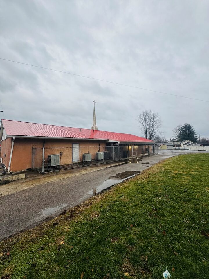 Property Photo: 517 Harding Ave. OH 45662