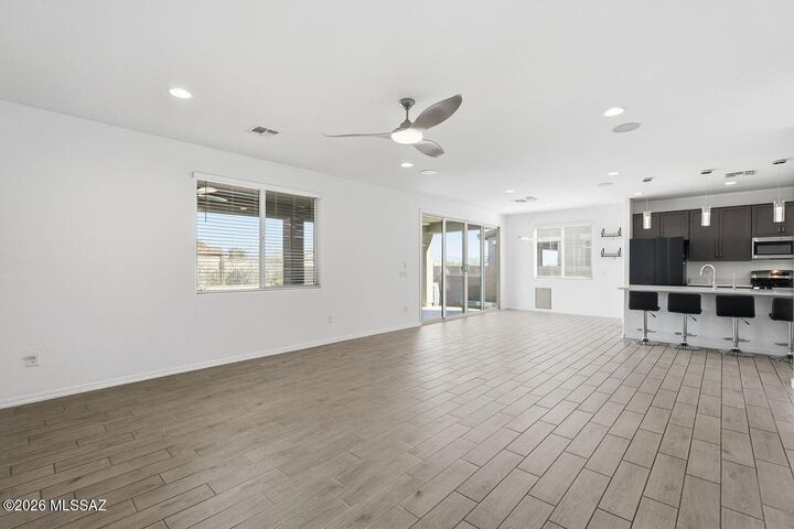 Property Photo: 986 W Calle Moa AZ 85629